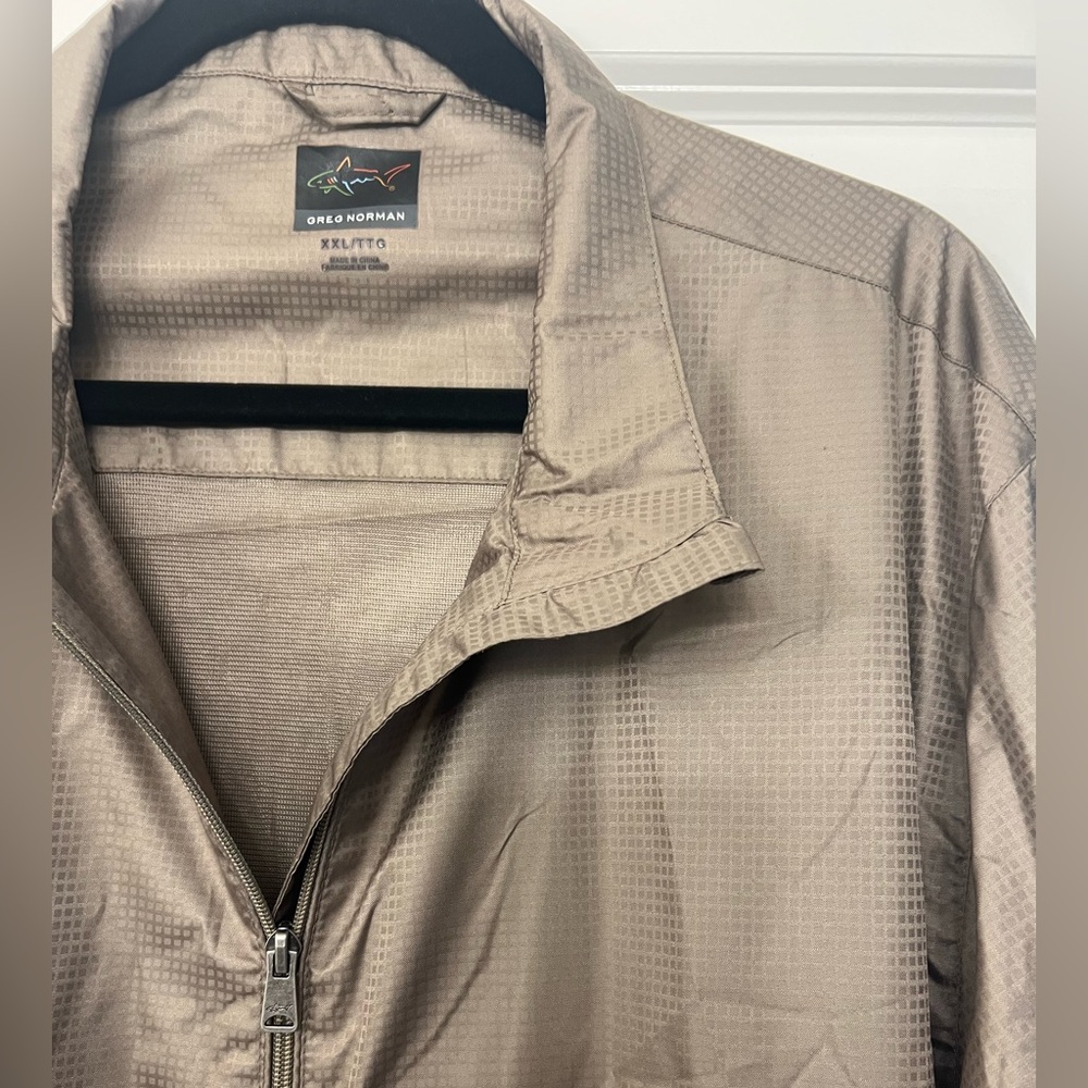 Greg Norman Mens XXL Lightweight Windbreaker Golf Jacket